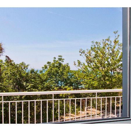 Apartment Sur La Plage Podstrana Eksteriør bilde