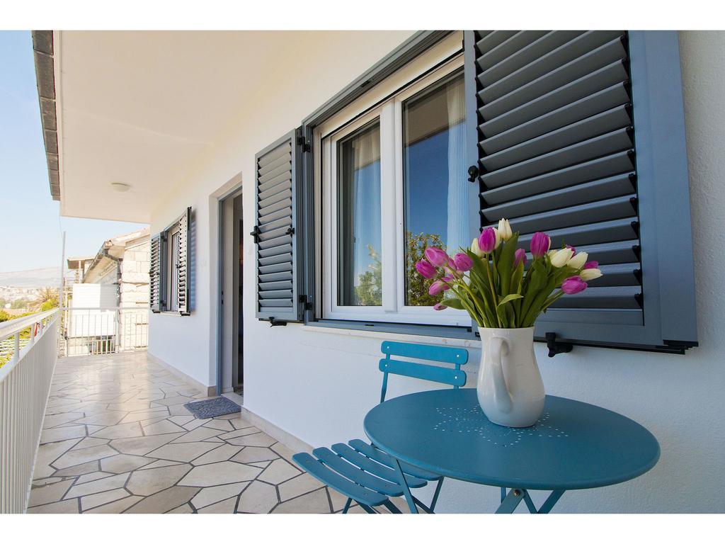 Apartment Sur La Plage Podstrana Eksteriør bilde